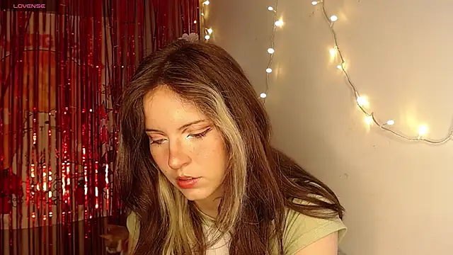 cherrybom969 online show from December 2024 03:40:02 AM