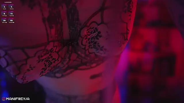 ManiFreyja online show from December 2024 03:33:01 PM