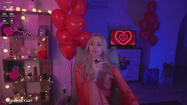 ManiFreyja online show from February 2025 06:11:01 PM