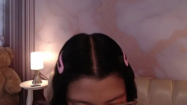 Snapshot of Gag_princeess chatting on January 2025 10:18:01 PM Gag princeess online show from January 2025 10:18:01 PM