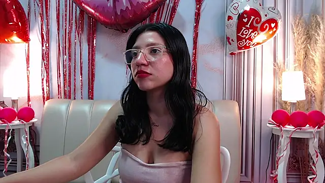 Snapshot of Gag_princeess chatting on February 2025 02:42:02 AM Gag princeess online show from February 2025 02:42:02 AM