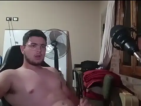 Snapshot of enzis3 chatting on February 2026 12:51:02 AM enzis3 online show from February 2026 12:51:02 AM