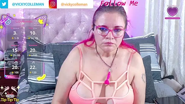 Snapshot of VickyColleman chatting on October 2025 07:16:01 AM VickyColleman online show from October 2025 07:16:01 AM