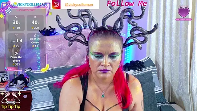 Snapshot of VickyColleman chatting on November 2025 01:40:01 AM VickyColleman online show from November 2025 01:40:01 AM