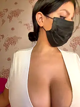 shanelle0 online show from October 2025 01:39:01 AM