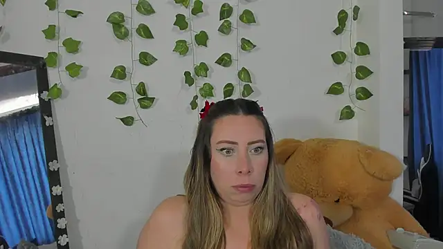 JanneKim online show from October 2025 02:07:01 PM