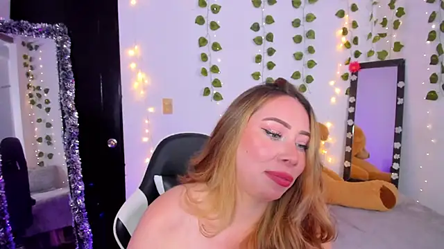 JanneKim online show from March 2026 02:51:01 PM