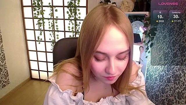 LianaBright online show from December 2024 05:10:01 AM