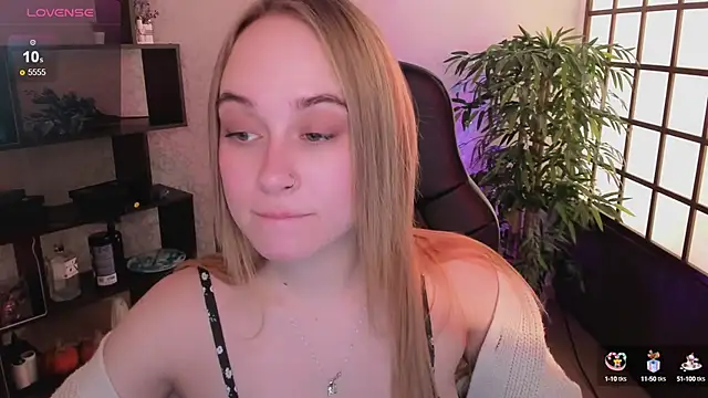 LianaBright online show from March 2025 05:28:02 AM