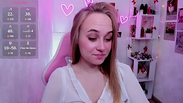 Snapshot of LianaBright chatting on May 2026 01:45:02 AM LianaBright online show from May 2026 01:45:02 AM