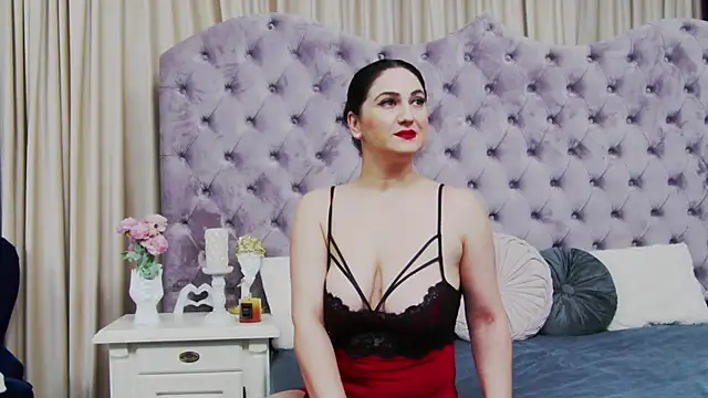 Snapshot of CassidyVelvet chatting on October 2025 06:28:02 PM CassidyVelvet online show from October 2025 06:28:02 PM