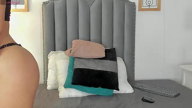 Snapshot of samanta_william chatting on February 2025 03:36:02 AM samanta william online show from February 2025 03:36:02 AM