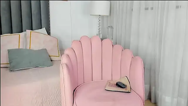 Snapshot of samanta_william chatting on March 2025 03:20:01 AM samanta william online show from March 2025 03:20:01 AM