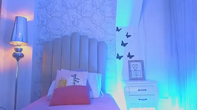 Snapshot of samanta_william chatting on October 2025 03:40:02 AM samanta william online show from October 2025 03:40:02 AM