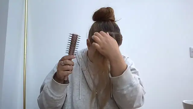 Snapshot of Krystal_Tx chatting on September 2025 06:51:02 AM Krystal Tx online show from September 2025 06:51:02 AM