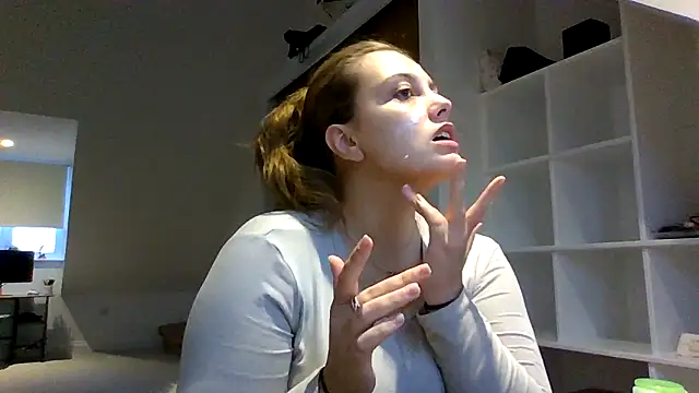 Snapshot of Krystal_Tx chatting on October 2025 04:02:02 PM Krystal Tx online show from October 2025 04:02:02 PM