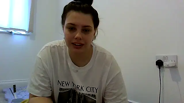 Snapshot of Krystal_Tx chatting on April 2026 07:28:01 AM Krystal Tx online show from April 2026 07:28:01 AM