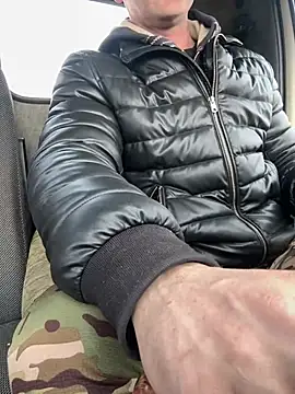 Snapshot of AlexGWoW chatting on March 2026 06:17:02 AM AlexGWoW online show from March 2026 06:17:02 AM