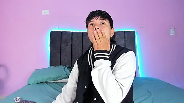 AbbySmiitth  online show from January 2025 12:11:02 PM