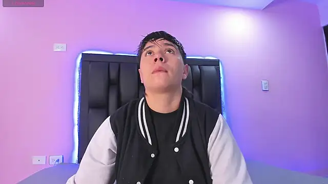 AbbySmiitth  online show from February 2025 03:25:02 PM