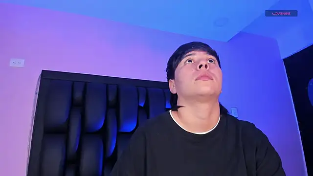 AbbySmiitth  online show from March 2025 06:30:01 PM