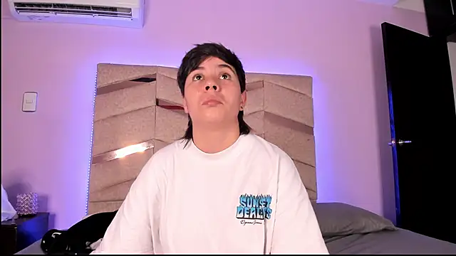 AbbySmiitth  online show from March 2025 07:09:01 PM