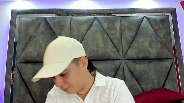 Snapshot of AbbySmiitth_ chatting on March 2026 10:14:02 PM AbbySmiitth online show from March 2026 10:14:02 PM