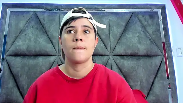 Snapshot of AbbySmiitth_ chatting on March 2026 11:43:01 PM AbbySmiitth online show from March 2026 11:43:01 PM