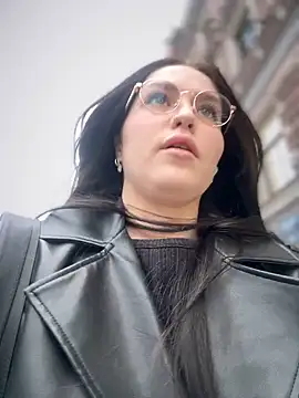 Snapshot of meow_girl chatting on December 2024 11:34:02 AM meow girl online show from December 2024 11:34:02 AM