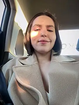 Snapshot of meow_girl chatting on December 2024 11:13:01 AM meow girl online show from December 2024 11:13:01 AM