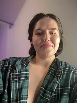 Snapshot of meow_girl chatting on December 2024 05:37:01 PM meow girl online show from December 2024 05:37:01 PM