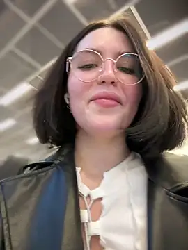 Snapshot of meow_girl chatting on January 2025 12:15:02 PM meow girl online show from January 2025 12:15:02 PM