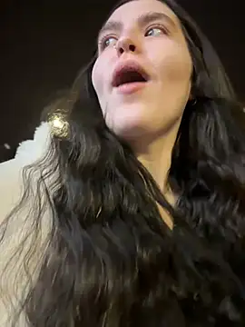 Snapshot of meow_girl chatting on January 2025 05:42:02 PM meow girl online show from January 2025 05:42:02 PM