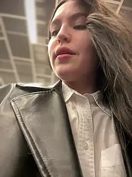 Snapshot of meow_girl chatting on February 2025 10:07:02 AM meow girl online show from February 2025 10:07:02 AM