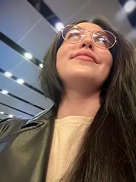 Snapshot of meow_girl chatting on February 2025 12:52:02 PM meow girl online show from February 2025 12:52:02 PM