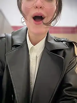 Snapshot of meow_girl chatting on March 2025 10:13:02 AM meow girl online show from March 2025 10:13:02 AM