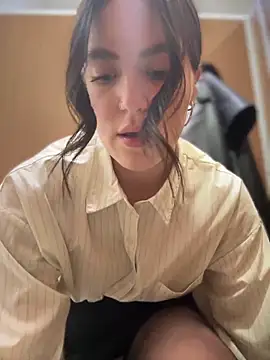 Snapshot of meow_girl chatting on March 2025 11:08:01 AM meow girl online show from March 2025 11:08:01 AM