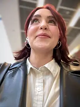 Snapshot of meow_girl chatting on March 2025 09:56:02 AM meow girl online show from March 2025 09:56:02 AM