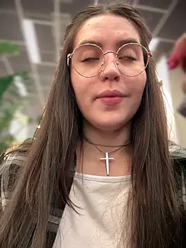 Snapshot of meow_girl chatting on September 2025 12:59:02 PM meow girl online show from September 2025 12:59:02 PM