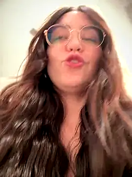 Snapshot of meow_girl chatting on September 2025 11:12:02 AM meow girl online show from September 2025 11:12:02 AM