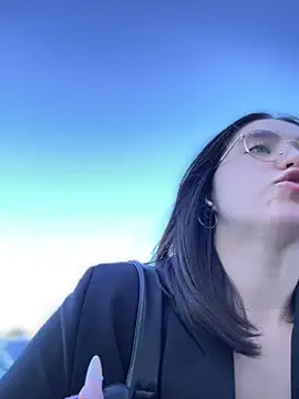 Snapshot of meow_girl chatting on September 2025 08:29:01 AM meow girl online show from September 2025 08:29:01 AM