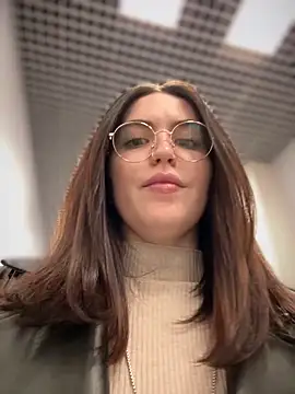 Snapshot of meow_girl chatting on October 2025 11:00:02 AM meow girl online show from October 2025 11:00:02 AM