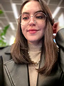 Snapshot of meow_girl chatting on October 2025 10:37:01 AM meow girl online show from October 2025 10:37:01 AM