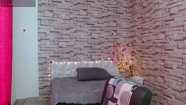 Vanse lust online show from February 2025 06:15:02 PM