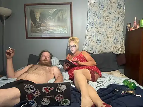 Snapshot of letsgetdirty1981 chatting on December 2024 06:43:02 AM letsgetdirty1981 online show from December 2024 06:43:02 AM