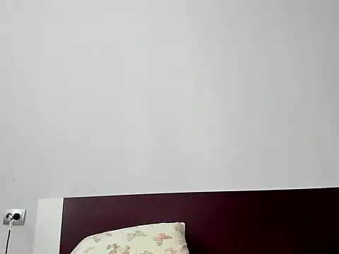 Snapshot of ElektraShine29 chatting on September 2025 06:16:02 AM ElektraShine29 online show from September 2025 06:16:02 AM