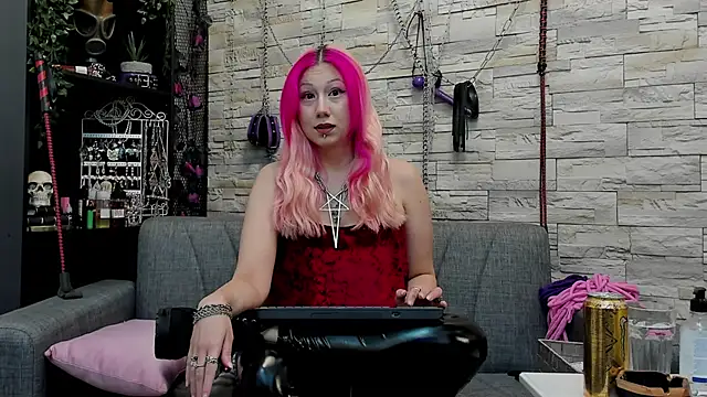 CruelMistress online show from December 2024 01:05:01 AM