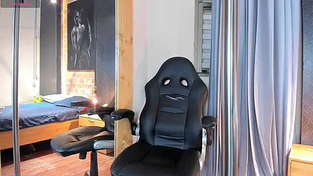 Venusflame   online show from March 2025 11:45:02 AM