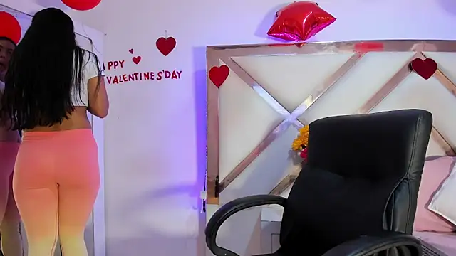 Snapshot of HayamiKioto chatting on February 2025 12:15:02 PM HayamiKioto online show from February 2025 12:15:02 PM