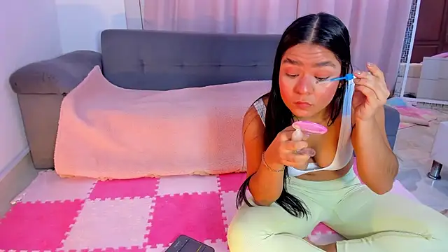 Snapshot of HayamiKioto chatting on November 2025 01:44:02 PM HayamiKioto online show from November 2025 01:44:02 PM